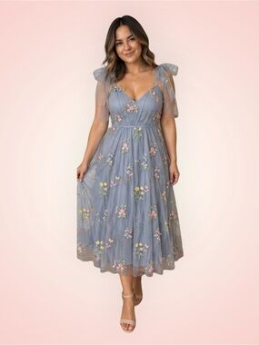 Tulle dress with embroidered butterflies sz Medium (C10)